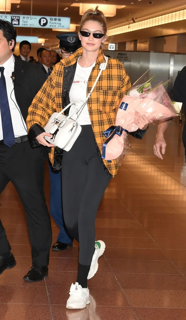 airport outfits Plaid Shirt and Black Leggings