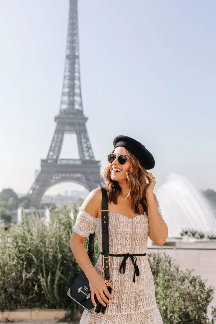 What to Wear for Parisian Women: 22 Best Chic Outfits for Parisian Women