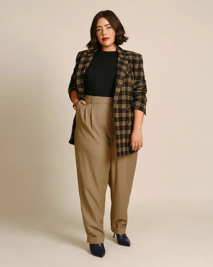 summer plus size business casual outfit 18